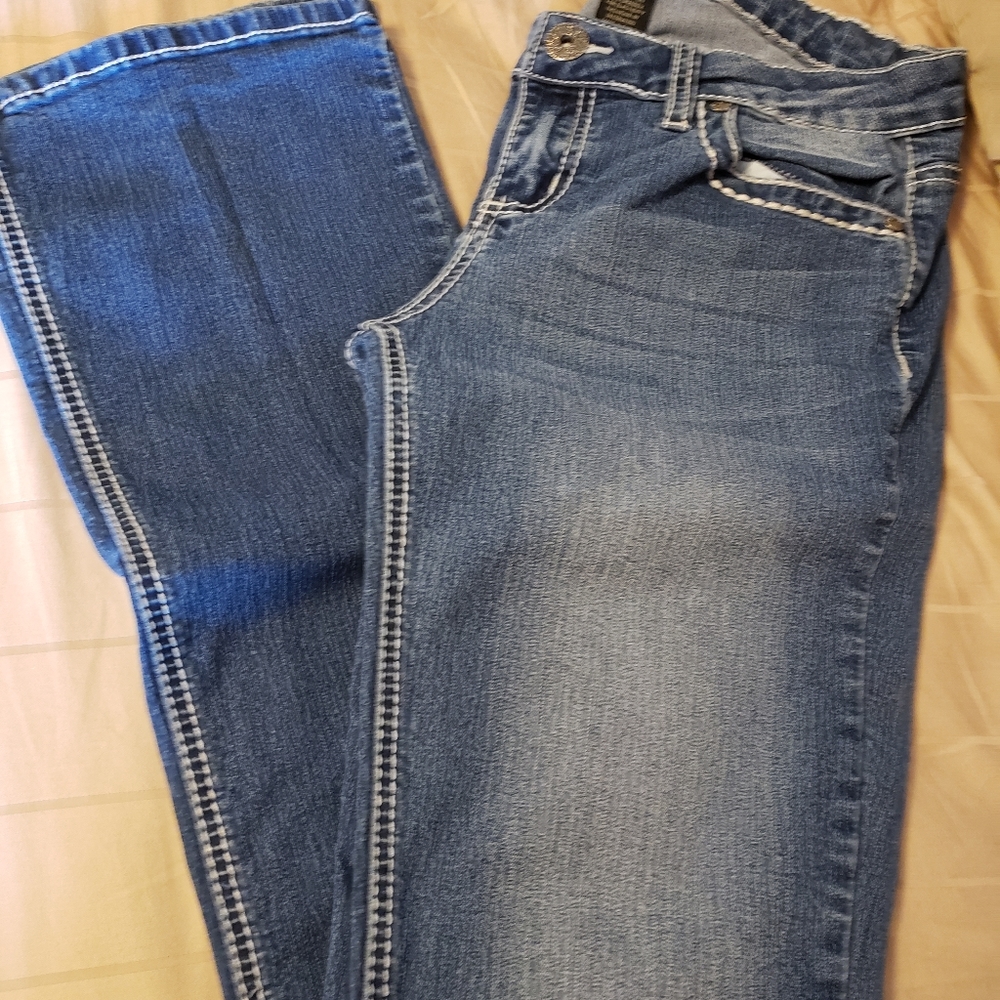 Juniors jeans